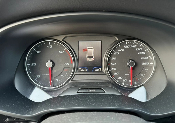 Seat Leon cena 60900 przebieg: 196000, rok produkcji 2019 z Kowary małe 466